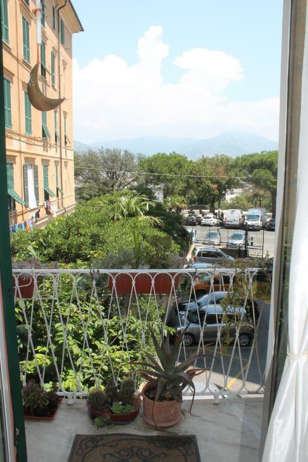 Appartamento In Centro Zona Fiera,Davanti Al Galliera Cenova Dış mekan fotoğraf