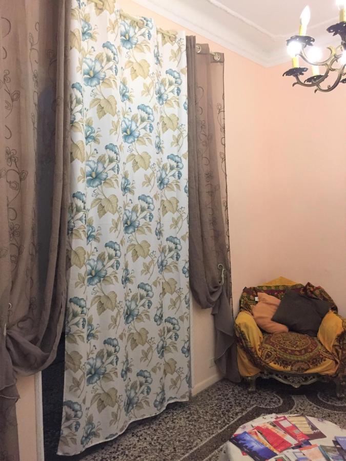 Appartamento In Centro Zona Fiera,Davanti Al Galliera Cenova Dış mekan fotoğraf